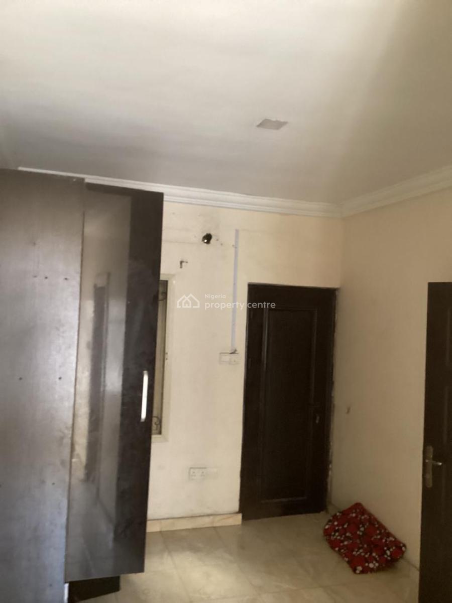 Well Maintained 3 Bedroom Semi-detached Duplex + Bq, Self Compound, Lekki Phase 1, Lekki, Lagos, Semi-detached Duplex for Rent