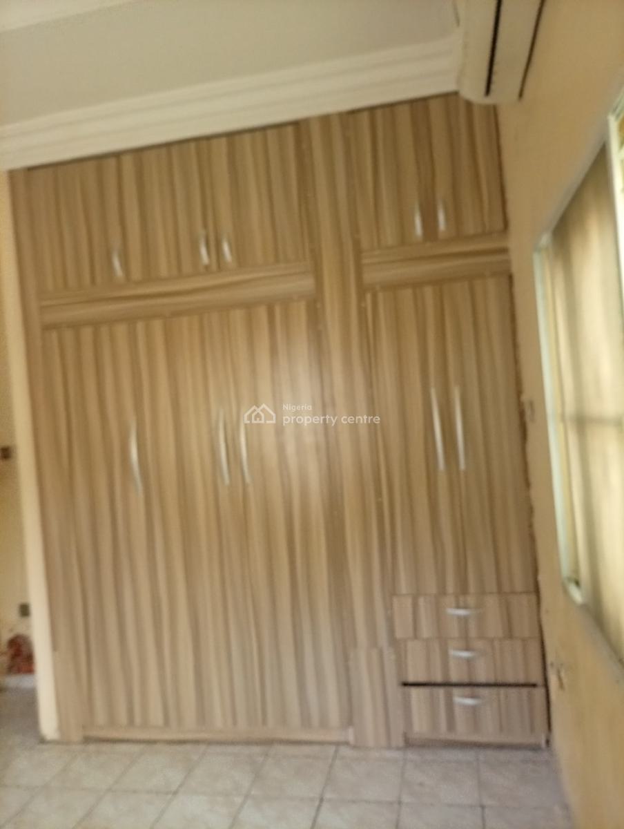 Spacious 2 Bedroom Flat, Asokoro District, Abuja, Flat / Apartment for Rent