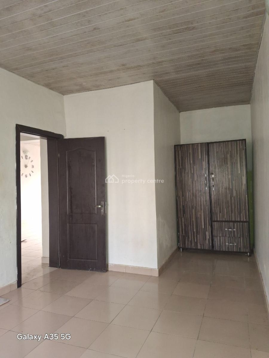 Upstairs and Massive 2 Bedroom Flat, Palmvilla Estate, Abijo, Ajah, Lagos, Flat / Apartment for Rent