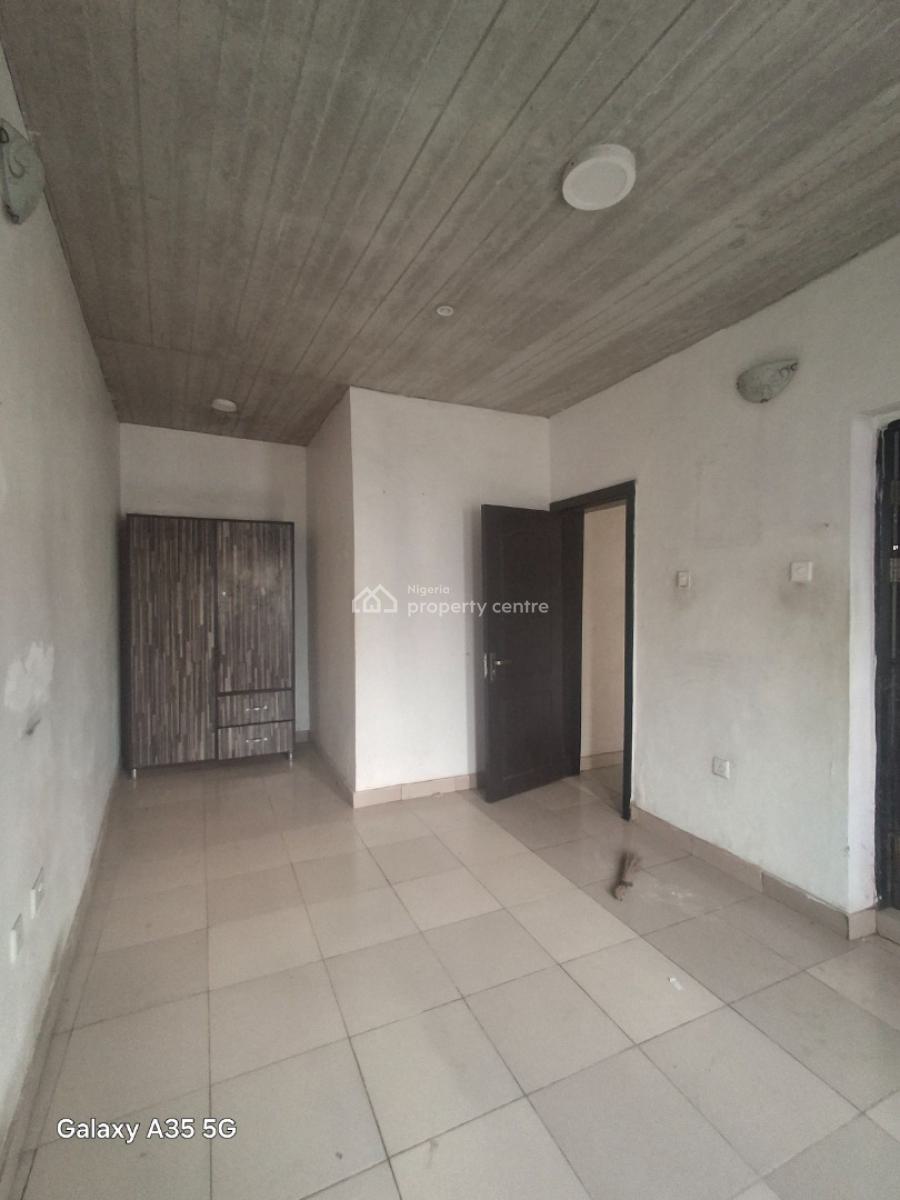 Upstairs and Massive 2 Bedroom Flat, Palmvilla Estate, Abijo, Ajah, Lagos, Flat / Apartment for Rent