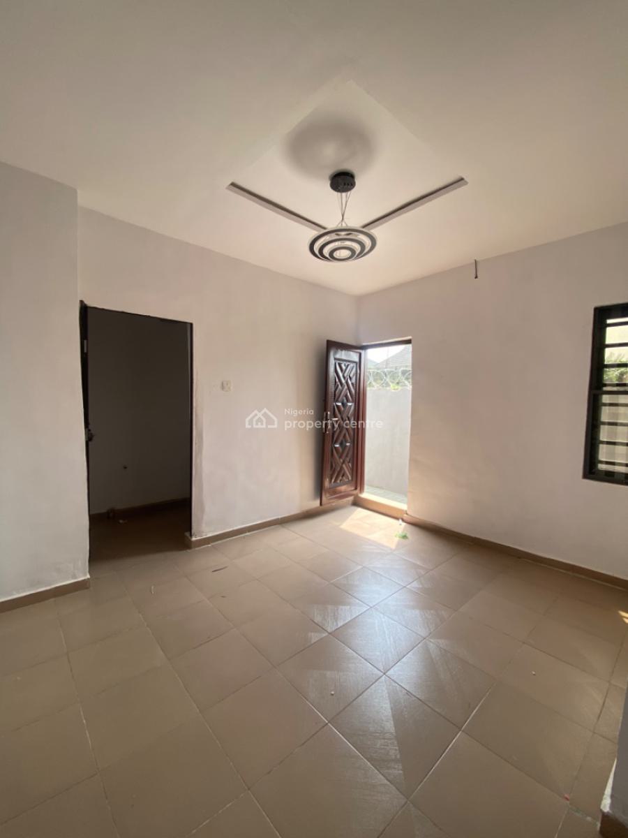 an Executive One Room Self Contain, Peace Land Estate Ogombo Off Abraham Adesanya, Ajah, Lagos, Self Contain (single Rooms) for Rent