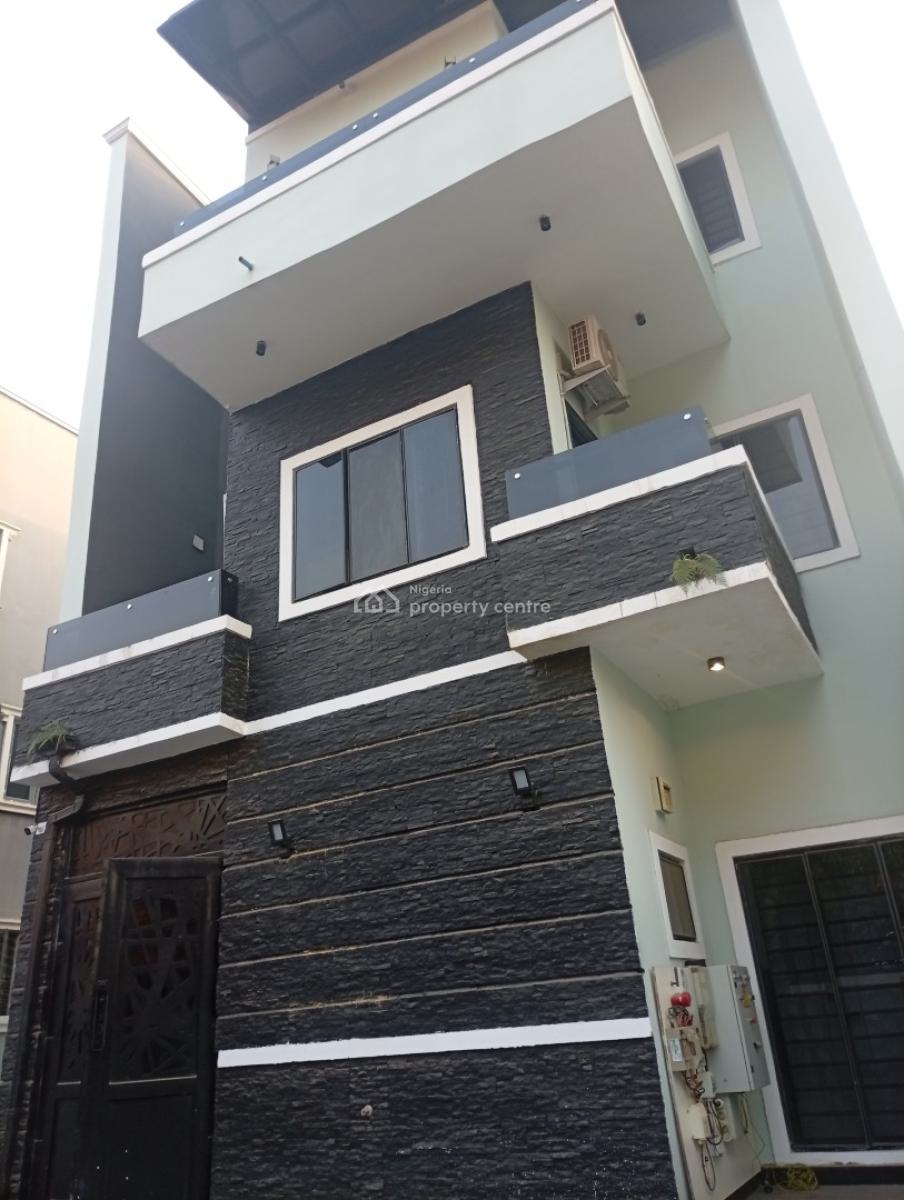 Luxury Furnished 5 Bedroom Detached Duplex with 2 Rooms Bqs, Guzape District, Abuja, Semi-detached Duplex for Sale