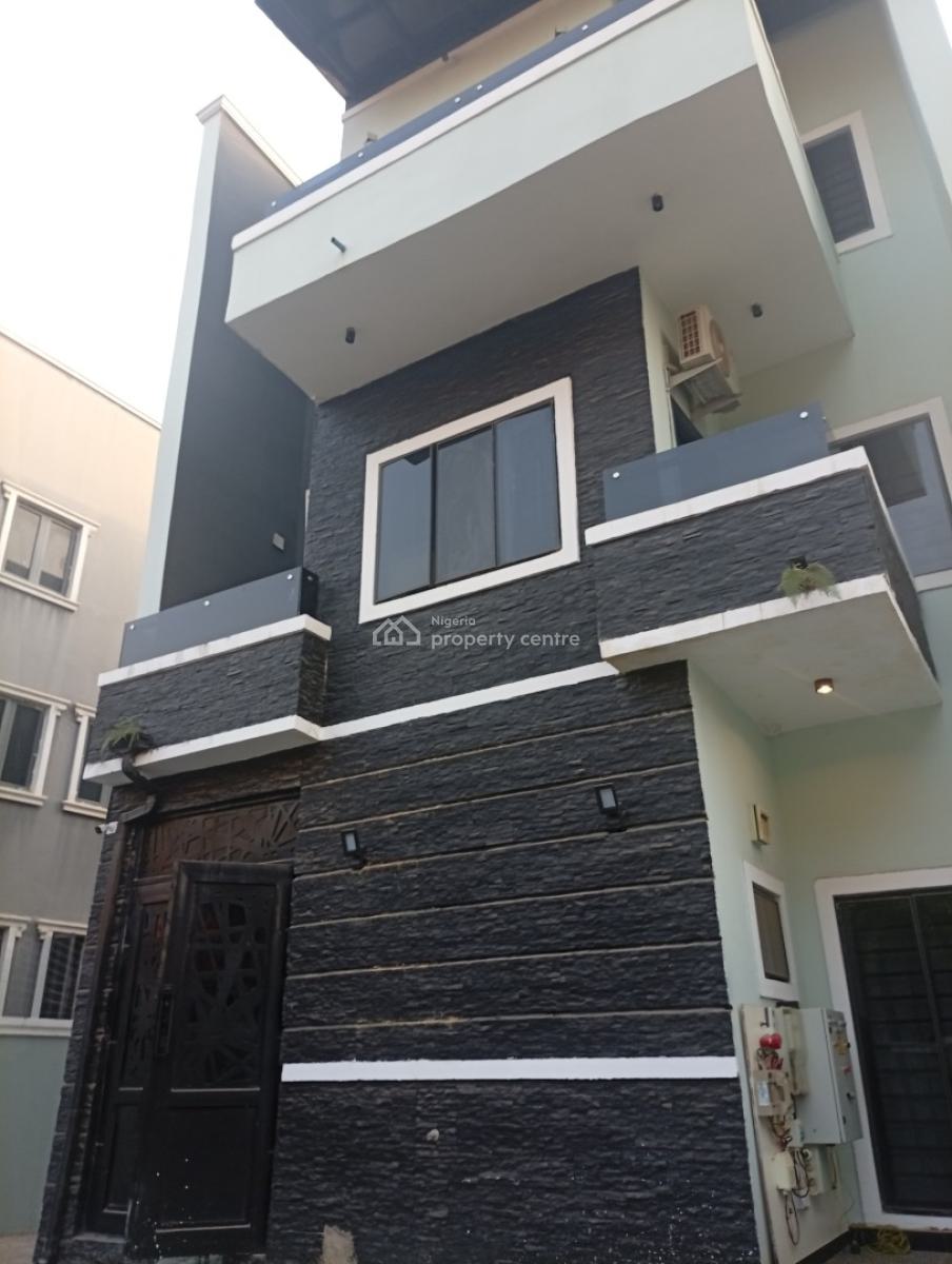 Luxury Furnished 5 Bedroom Detached Duplex with 2 Rooms Bqs, Guzape District, Abuja, Semi-detached Duplex for Sale