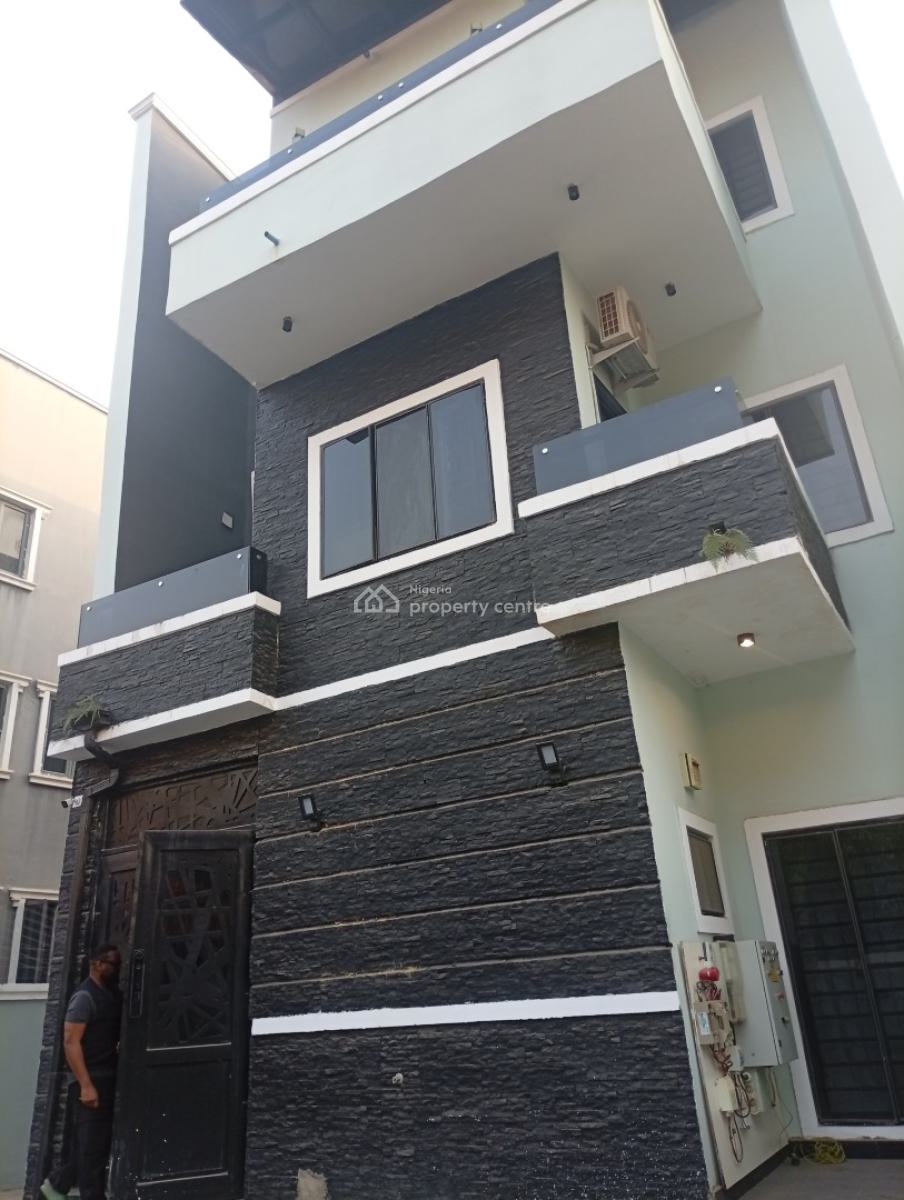 Luxury Furnished 5 Bedroom Detached Duplex with 2 Rooms Bqs, Guzape District, Abuja, Semi-detached Duplex for Sale