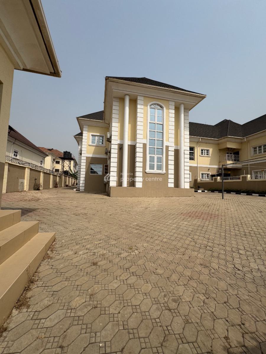 Well Spacious 6 Bedrooms Semi Detached Duplex with 2 Rooms Bq, Katampe Extension, Katampe, Abuja, Semi-detached Duplex for Rent