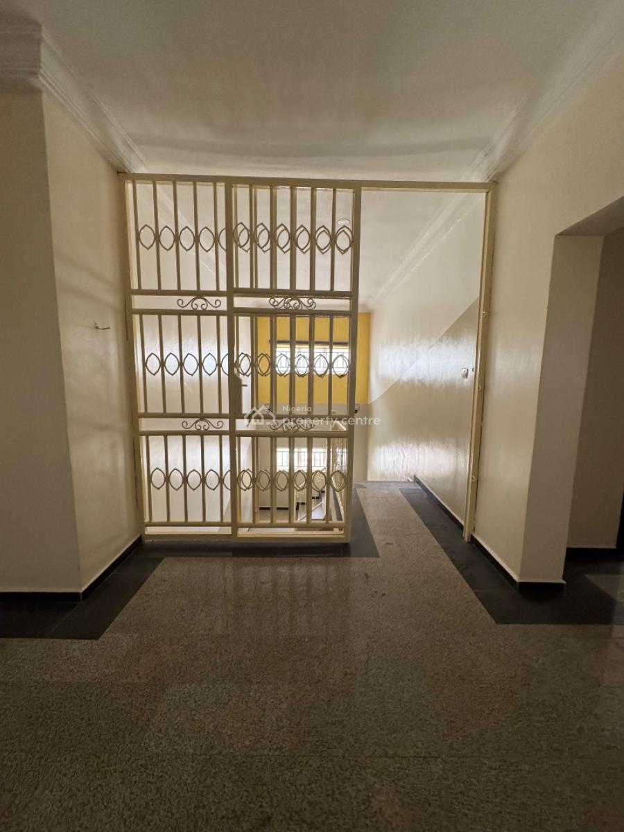 Well Spacious 6 Bedrooms Semi Detached Duplex with 2 Rooms Bq, Katampe Extension, Katampe, Abuja, Semi-detached Duplex for Rent