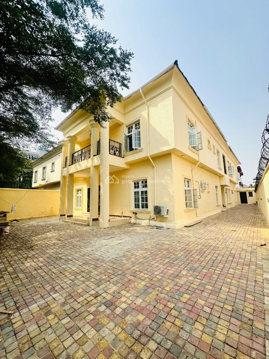 3 Bedrooms Apartment, Lekki Phase 1, Lekki, Lagos, Flat / Apartment for Rent