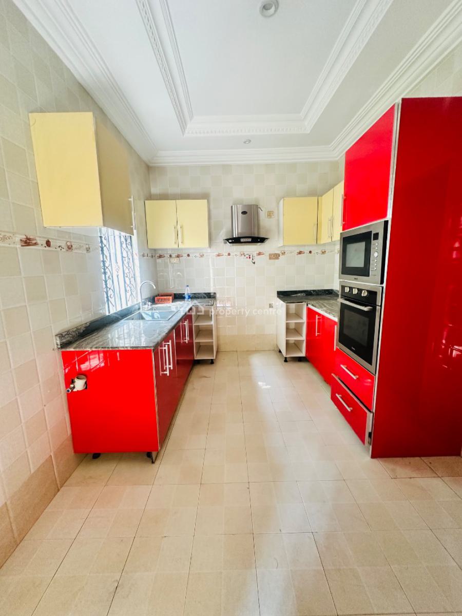 3 Bedrooms Apartment, Lekki Phase 1, Lekki, Lagos, Flat / Apartment for Rent