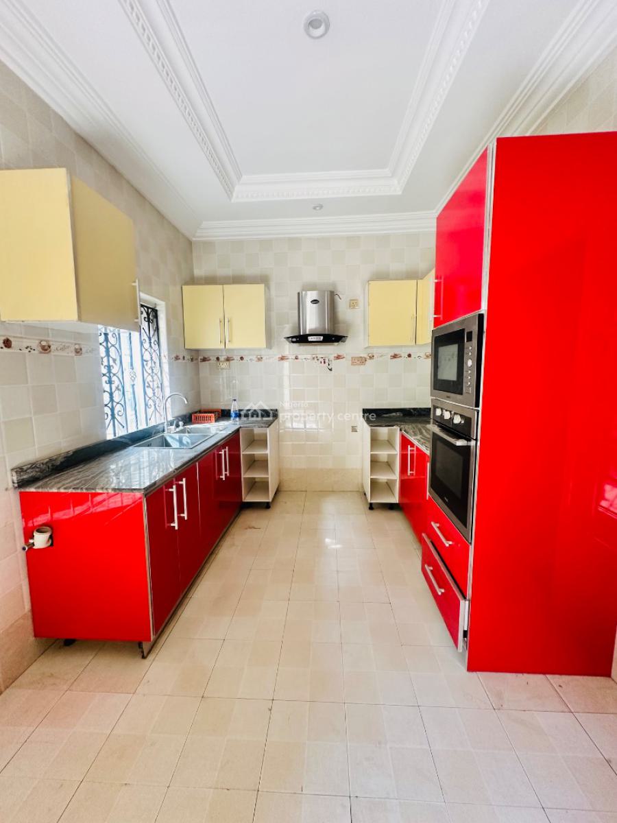 3 Bedrooms Apartment, Lekki Phase 1, Lekki, Lagos, Flat / Apartment for Rent
