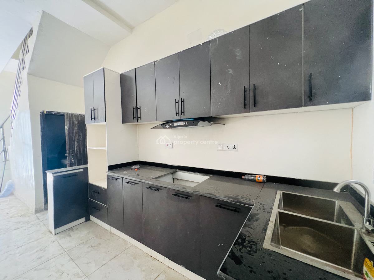 3 Bedroom Terrace Duplex, Ikota Villa Estate, Ikota, Lekki, Lagos, Terraced Duplex for Sale