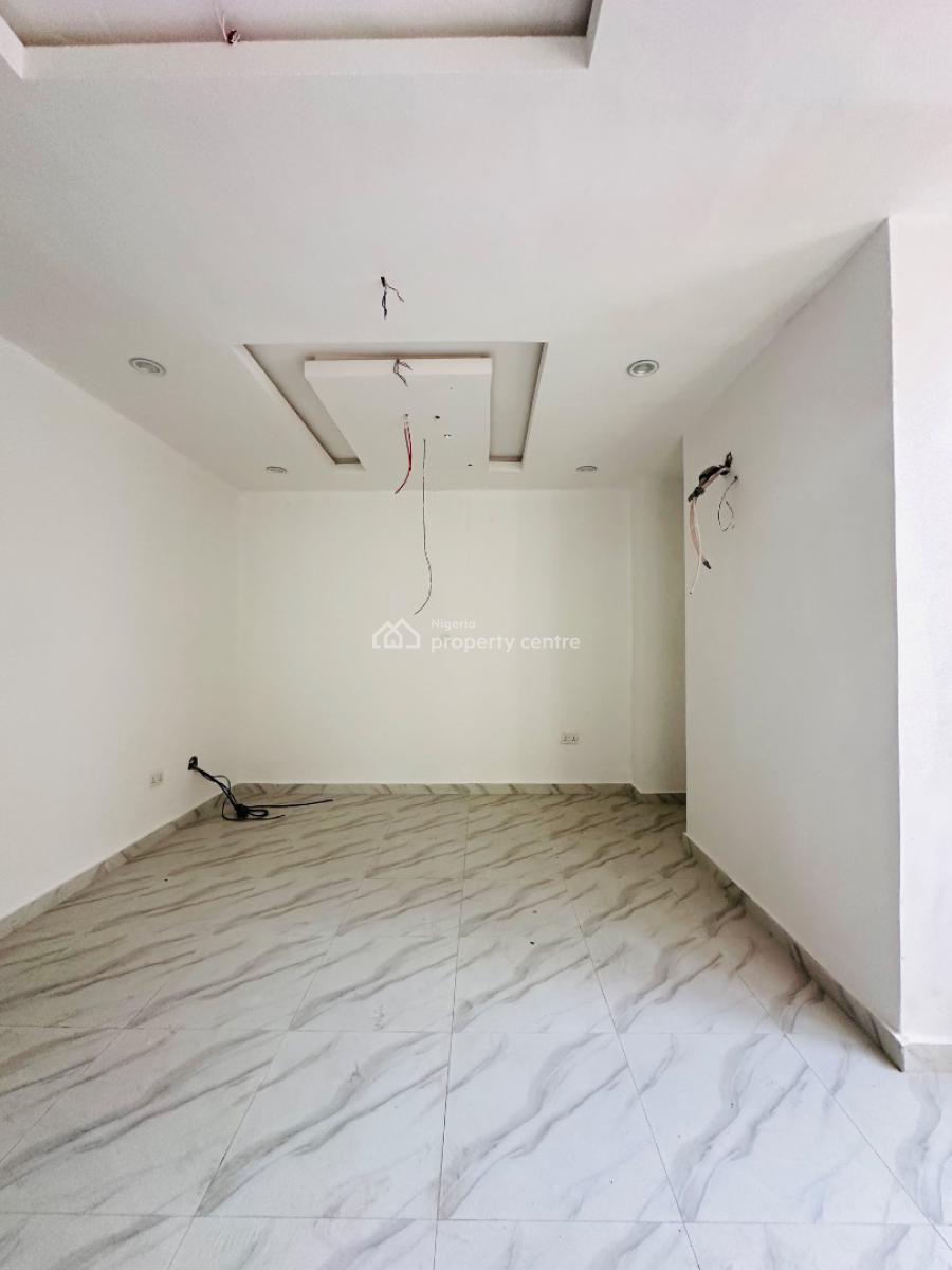 Nicely Built 4 Bedroom Terrace Duplex with Bq, Ologolo, Lekki, Lagos, Terraced Duplex for Sale