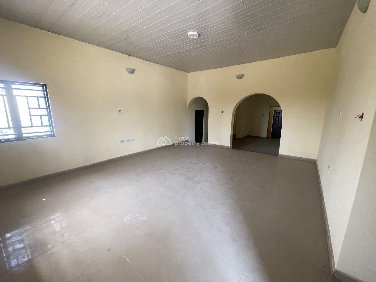 3 Bedrooms Flat, Fha By Flyover Hotel, Fha (f.h.a), Lugbe District, Abuja, Flat / Apartment for Rent