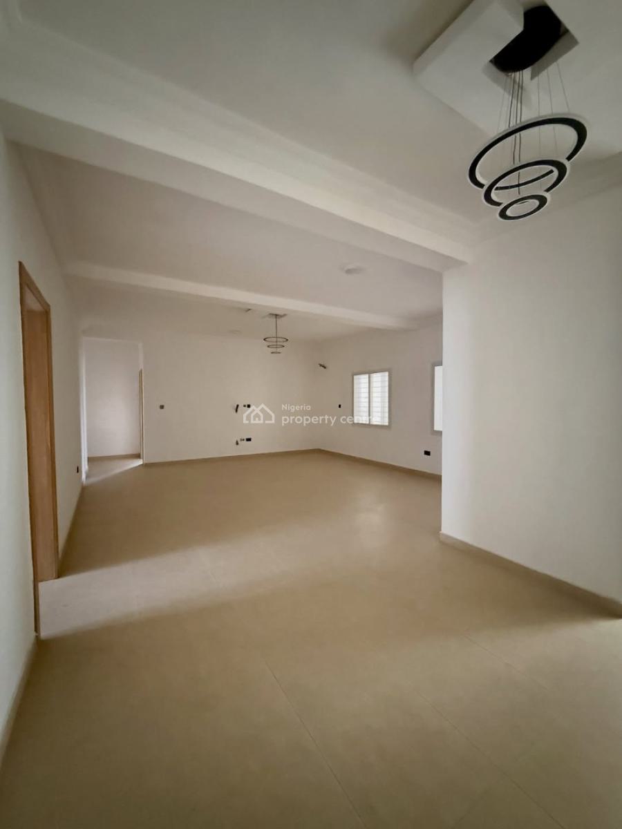 Luxury 3 Bedrooms Apartment, Upstairs, Ajah, Lagos, Flat / Apartment for Rent