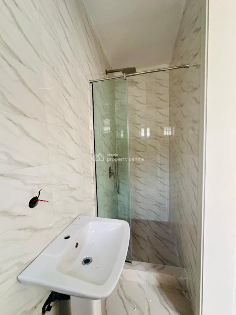 Nicely Built 4bedroom Terrace with Bq in Ologolo,lekki, Ologolo, Lekki, Lagos, Terraced Duplex for Sale