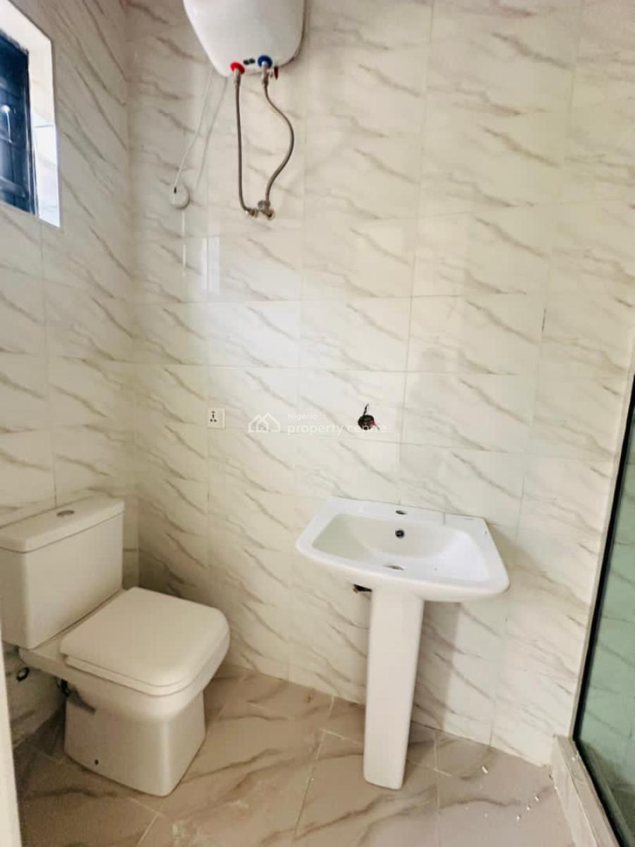 Nicely Built 4bedroom Terrace with Bq in Ologolo,lekki, Ologolo, Lekki, Lagos, Terraced Duplex for Sale