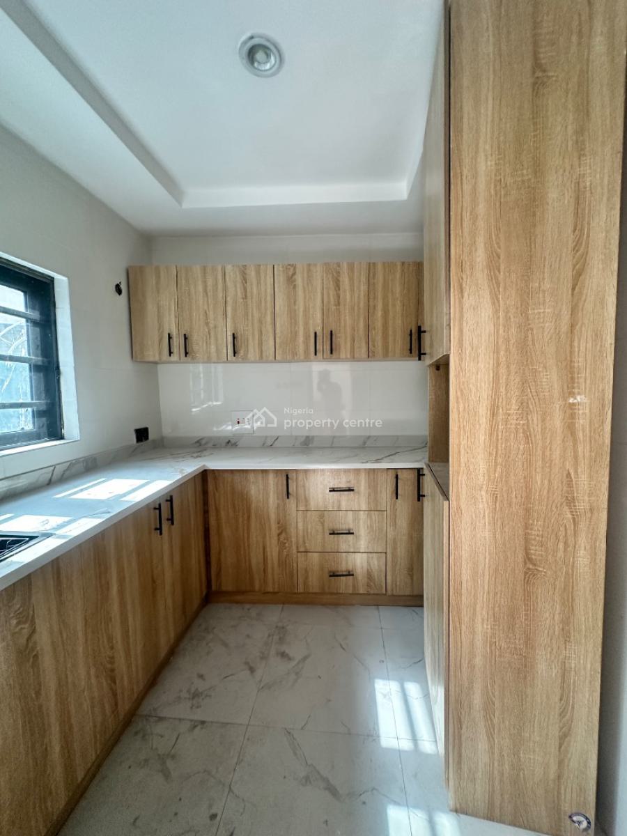 3 Bedroom Apartment, Lekki Phase 1, Lekki, Lagos, Flat / Apartment for Rent