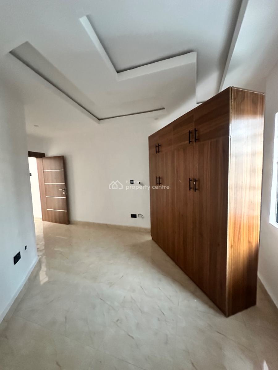 3 Bedroom Apartment, Lekki Phase 1, Lekki, Lagos, Flat / Apartment for Rent