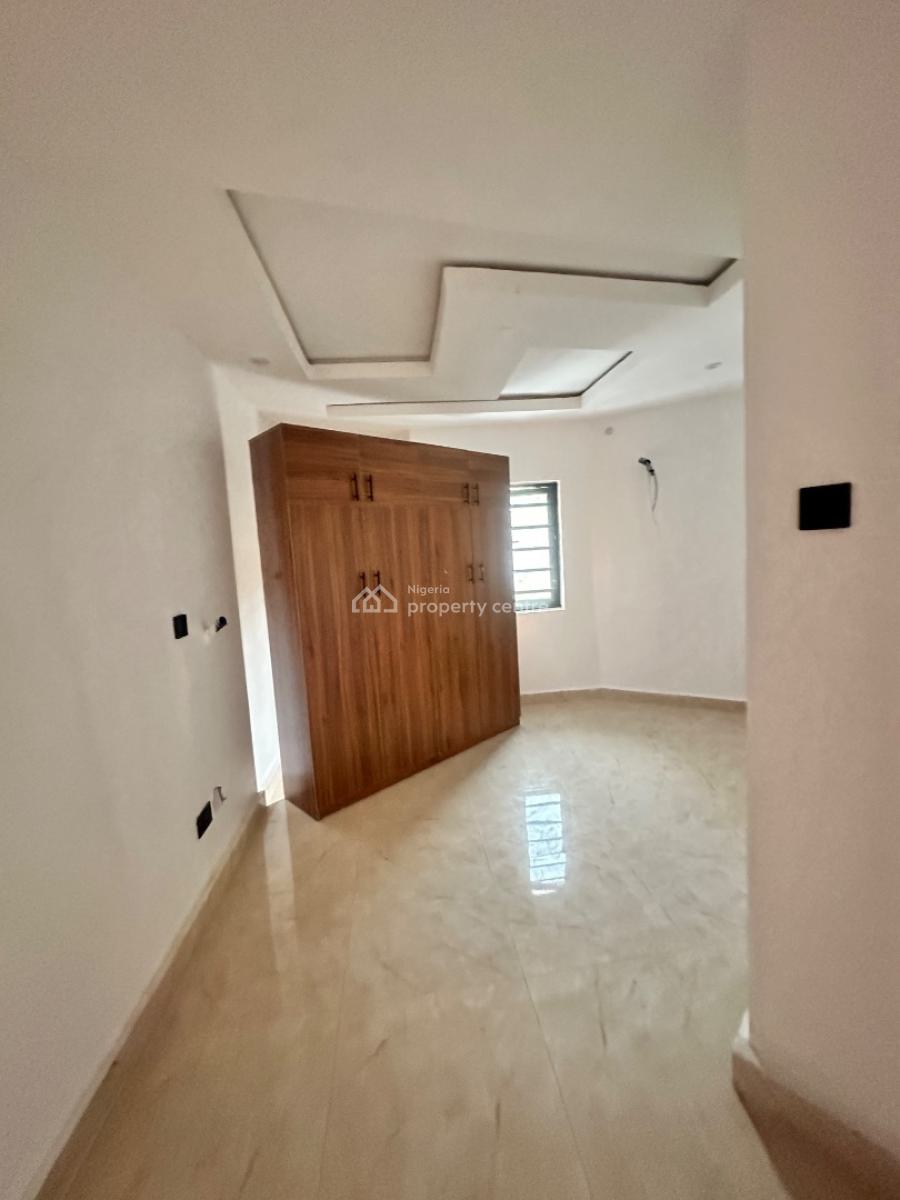 3 Bedroom Apartment, Lekki Phase 1, Lekki, Lagos, Flat / Apartment for Rent
