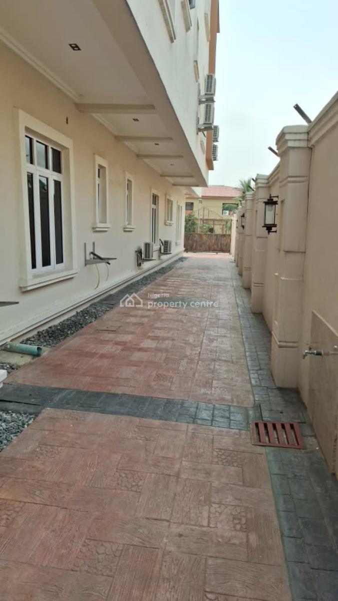 Spaciously Built 5 Bedroom Semi-detached Duplex, Omole Phase 2, Ikeja, Lagos, Semi-detached Duplex for Rent