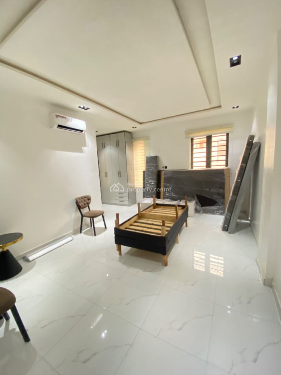 2 Bedroom Fully Furnished Apartment with Elevator and Gym Available, Lekki Phase 1, Lekki, Lagos, Flat / Apartment for Sale