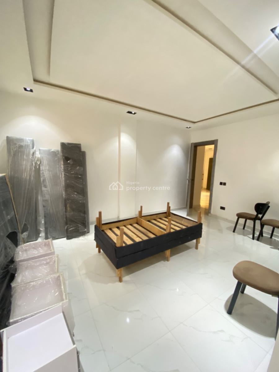 2 Bedroom Fully Furnished Apartment with Elevator and Gym Available, Lekki Phase 1, Lekki, Lagos, Flat / Apartment for Sale