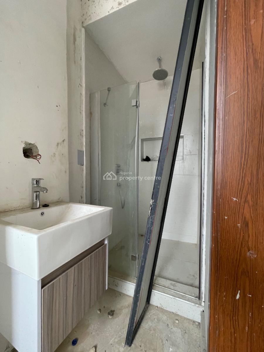 2 Bedroom Maisonnette, Off Freedom Way, Lekki Phase 1, Lekki, Lagos, Flat / Apartment for Rent