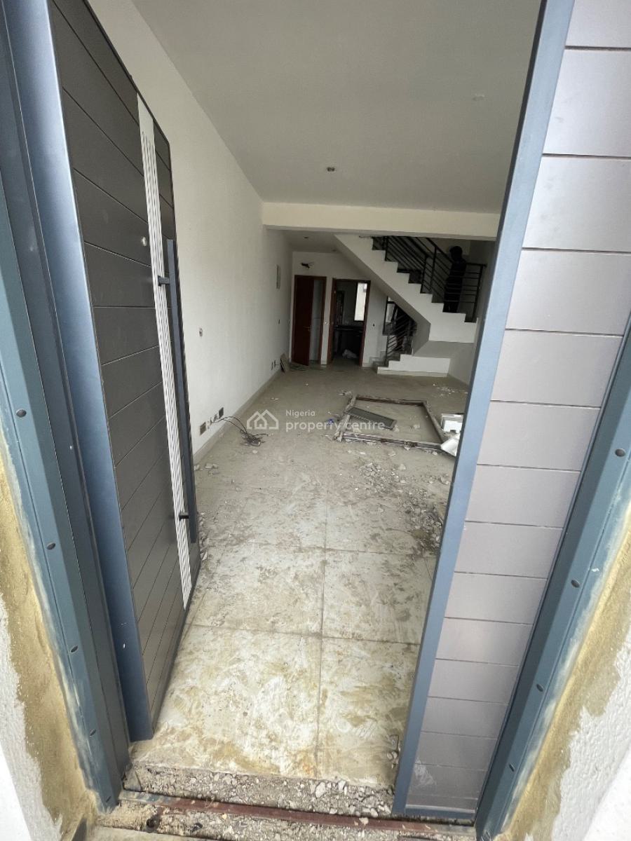 2 Bedroom Maisonnette, Off Freedom Way, Lekki Phase 1, Lekki, Lagos, Flat / Apartment for Rent