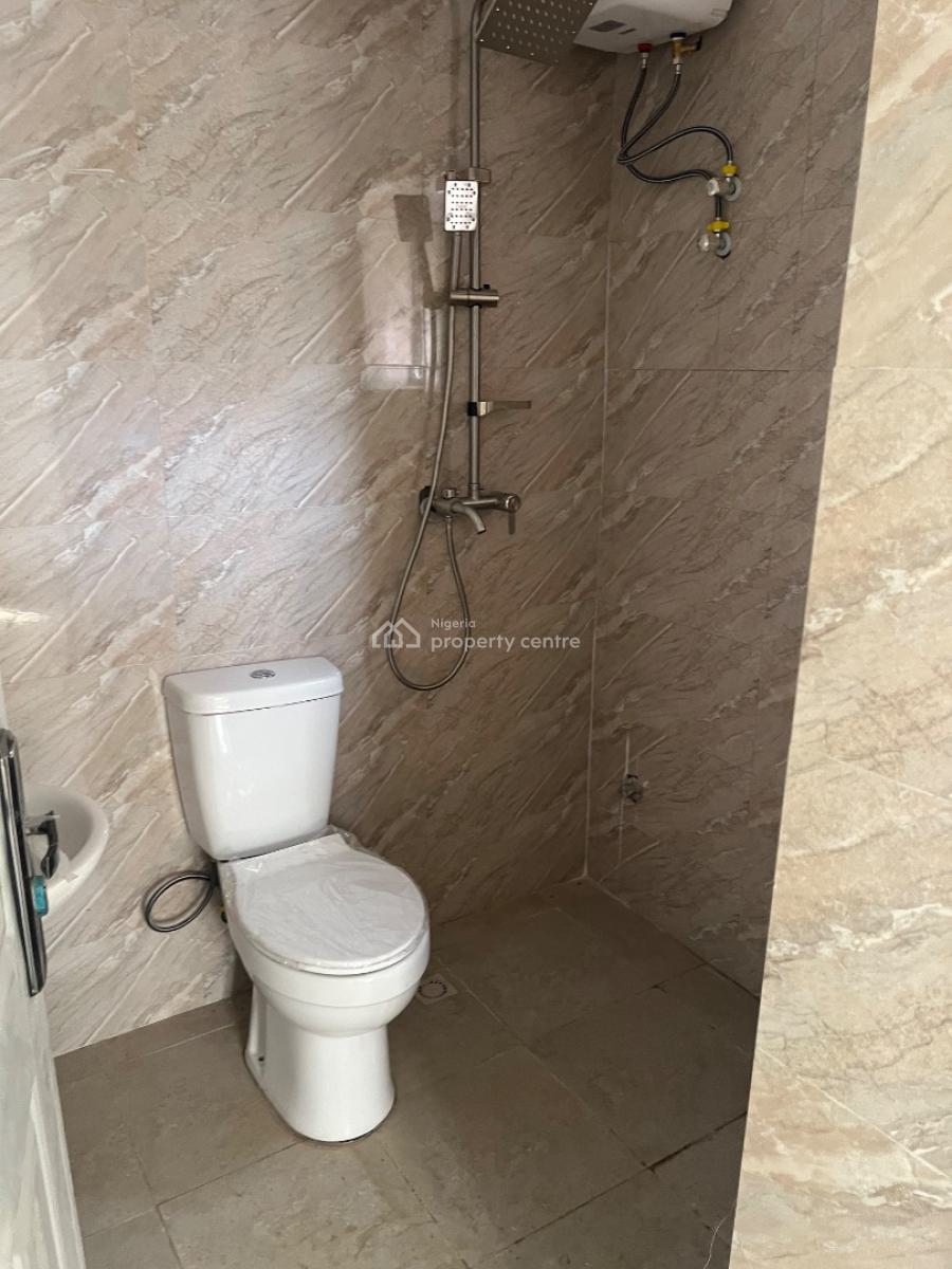 Brand New 3 Bedroom Flat, Pay and Packin, Tarred Rd, Wuye Main (tarred Rd), Wuye, Abuja, Block of Flats for Sale