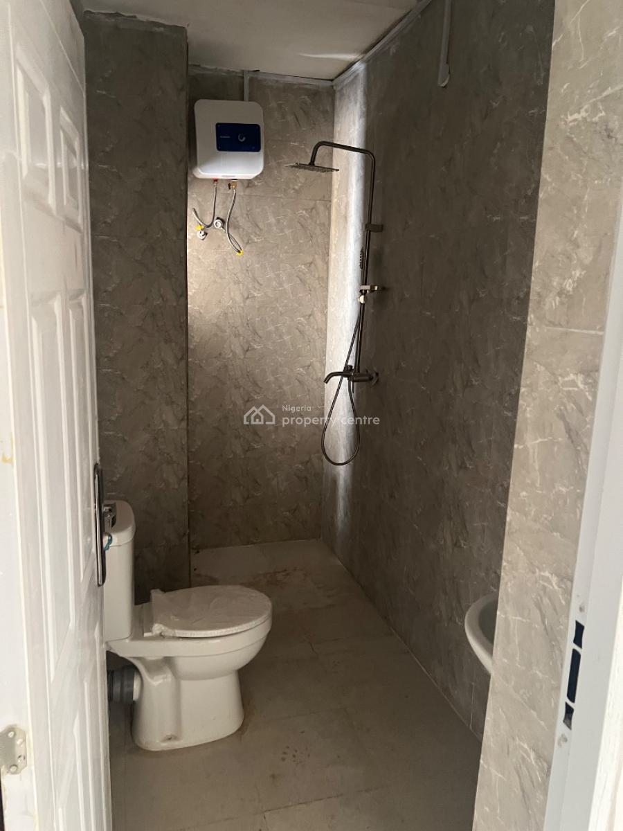 Brand New 3 Bedroom Flat, Pay and Packin, Tarred Rd, Wuye Main (tarred Rd), Wuye, Abuja, Block of Flats for Sale