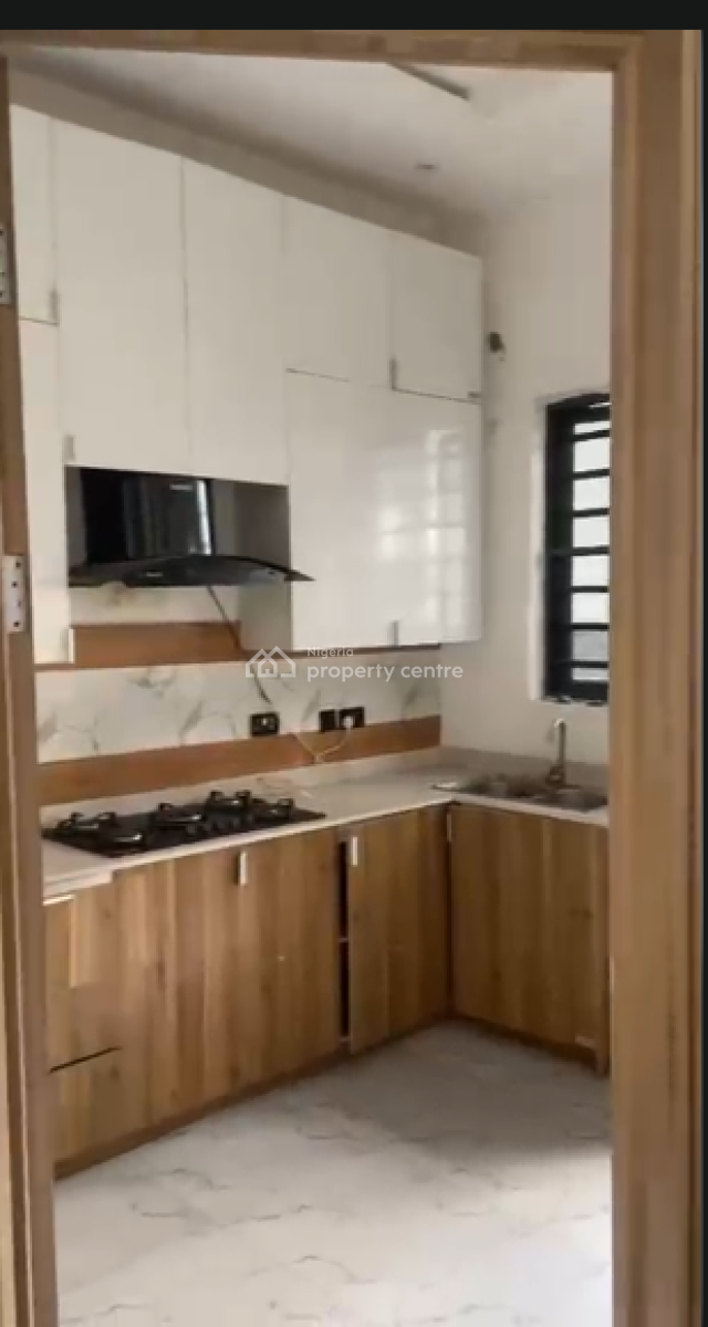 4 Bedroom  Duplex with  Excellent Facilities, Lekki County Estate, Lekki Phase 2, Lekki, Lagos, Terraced Duplex for Rent