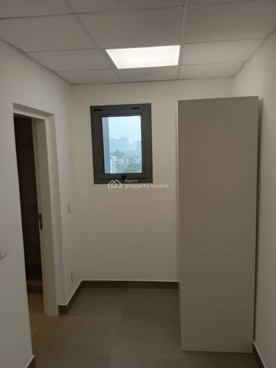 Luxury 3-bedroom Apartment with Bq, Banana Island, Ikoyi, Lagos, Flat / Apartment for Rent