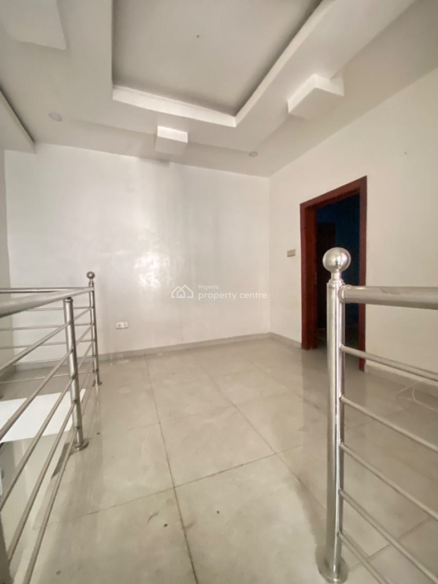 3 Bedroom Duplex Available, Mobil Road, Ilaje, Ajah, Lagos, Detached Duplex for Rent