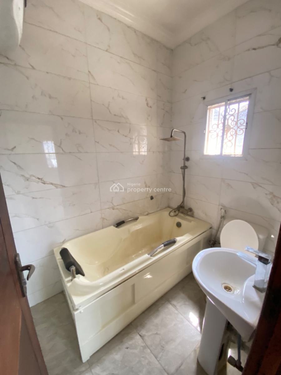 3 Bedroom Duplex Available, Mobil Road, Ilaje, Ajah, Lagos, Detached Duplex for Rent