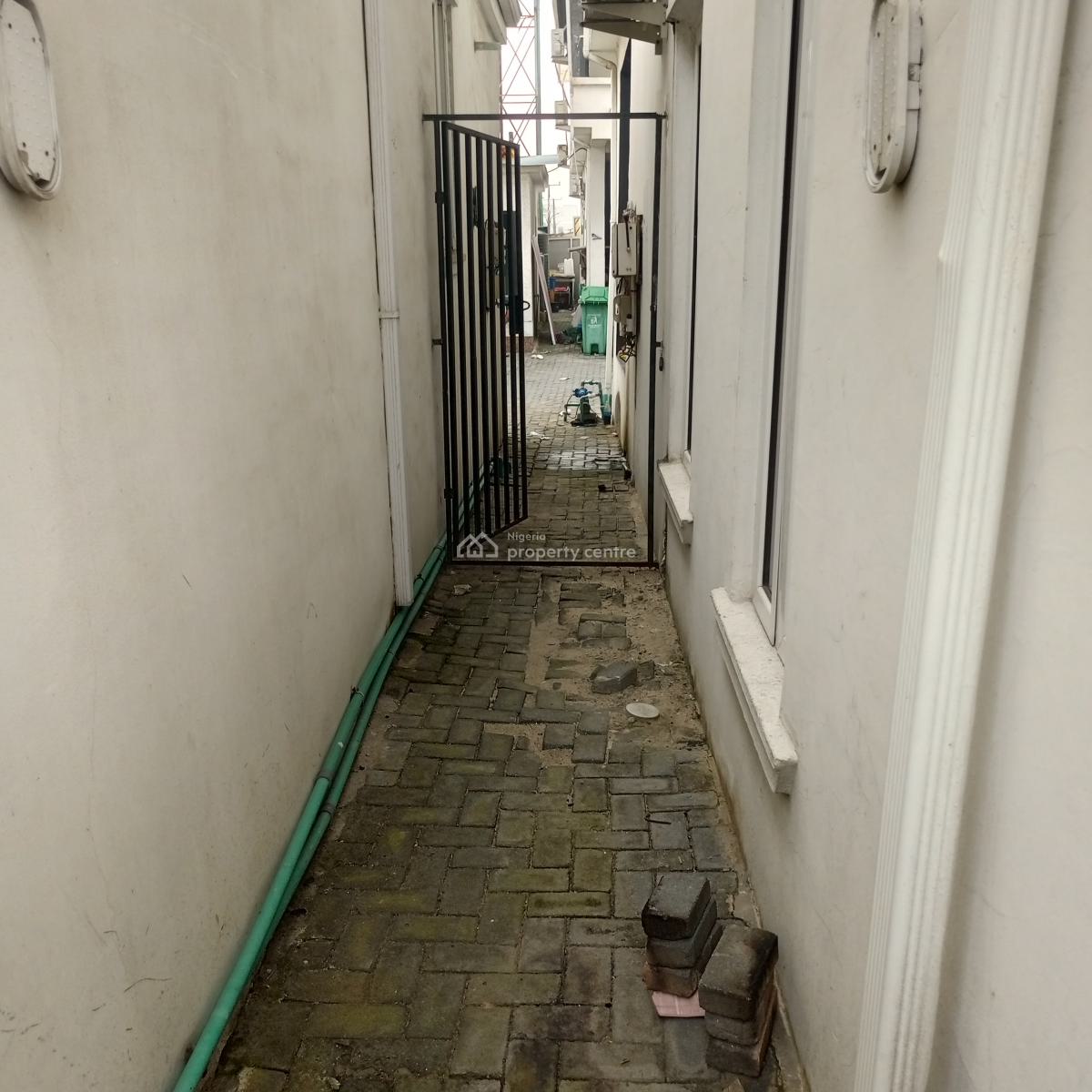 Beautiful Luxurious 4 Bedroom Terrace Duplex, Mobil Road, Ilaje, Ajah, Lagos, Terraced Duplex for Rent