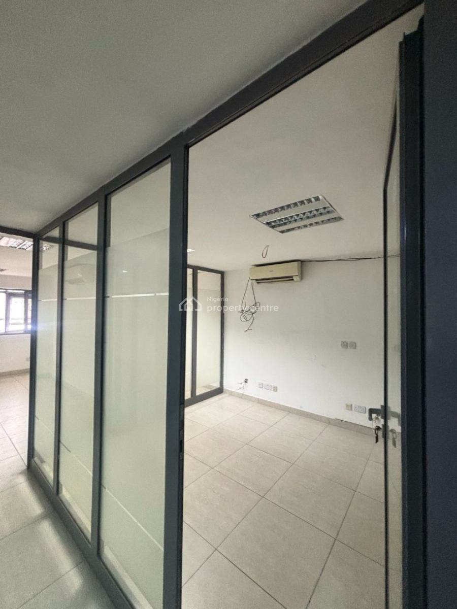 Fully Serviced 410sqm Open Plan Office Space on The 2nd Floor, Victoria Island (vi), Lagos, Commercial Property for Rent