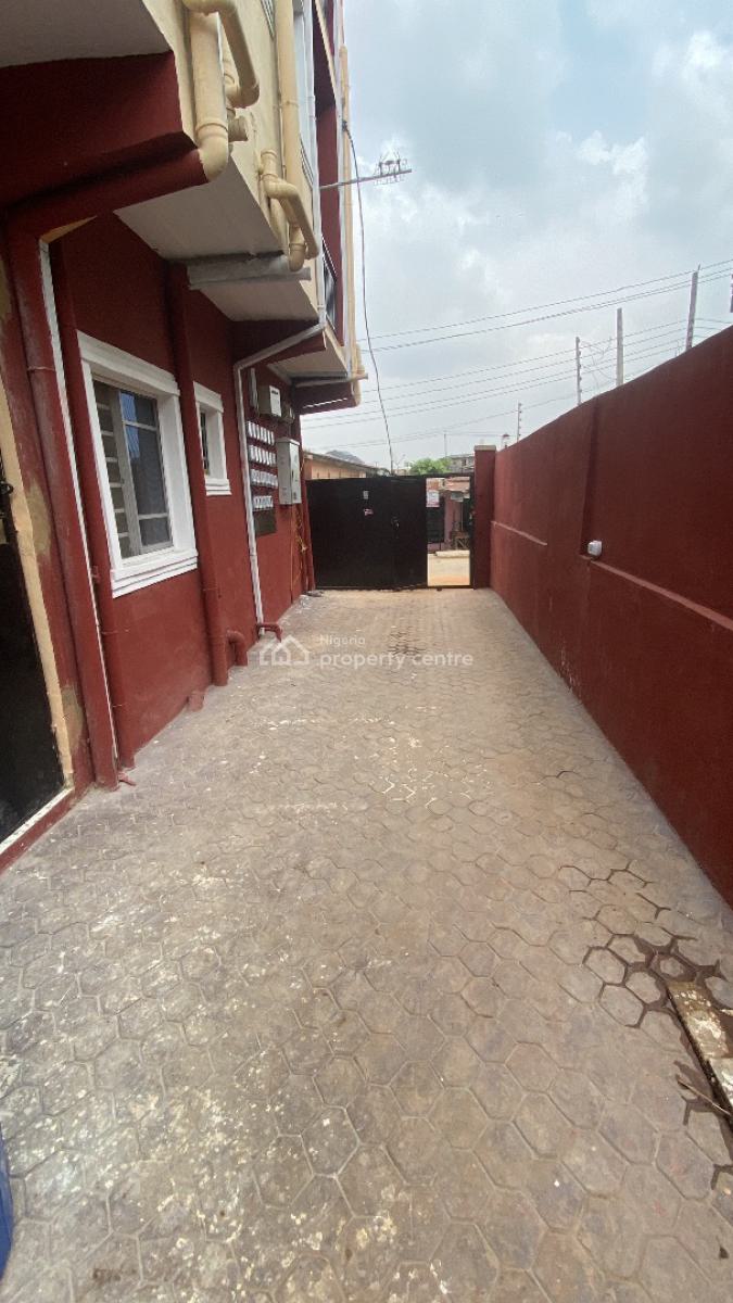 Newly Built Self Contain, Tapa Street, Bariga, Shomolu, Lagos, Self Contain (single Rooms) for Rent
