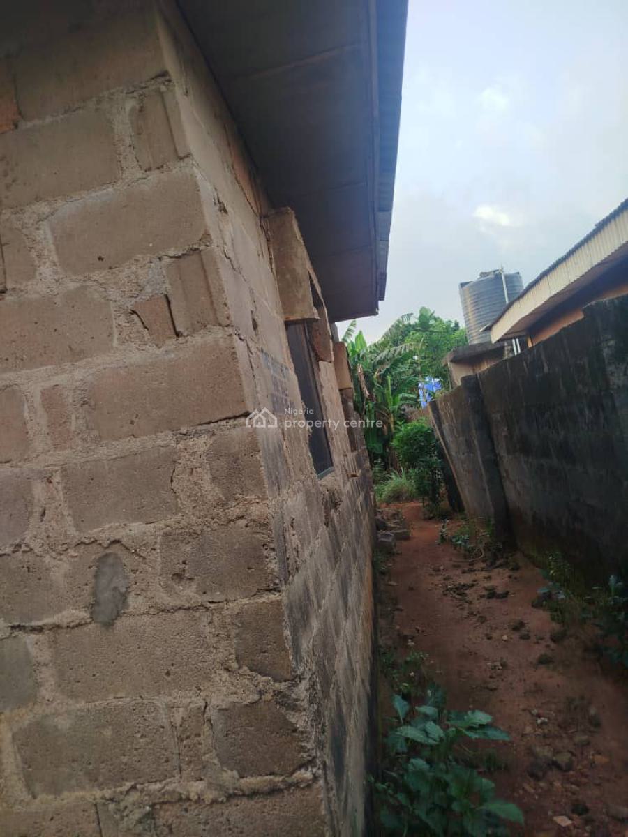 3 Bedroom Bungalow Uncompleted, 3b Wasiu Adele Street, Erunwen, Ikorodu, Lagos, Detached Bungalow for Sale