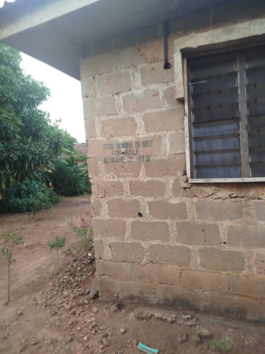 3 Bedroom Bungalow Uncompleted, 3b Wasiu Adele Street, Erunwen, Ikorodu, Lagos, Detached Bungalow for Sale