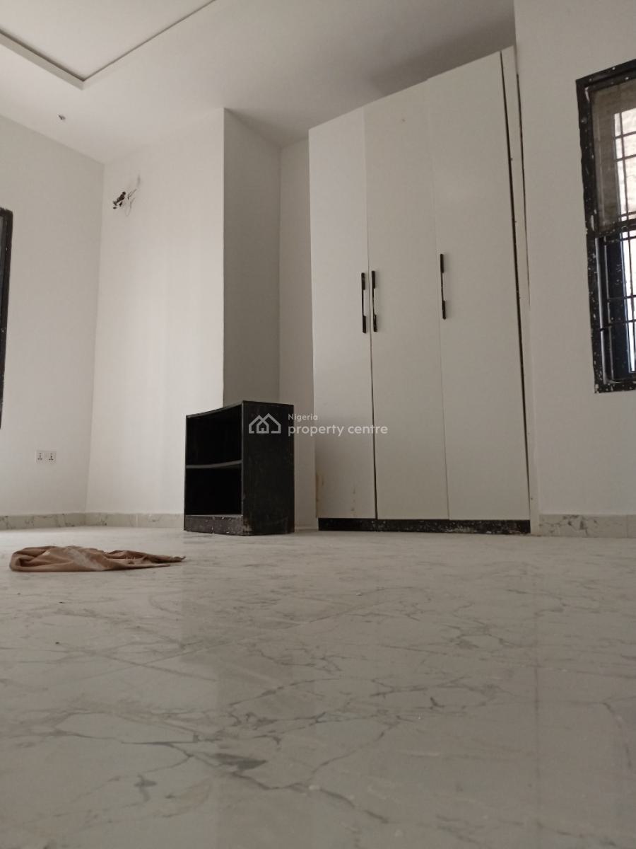 Majestic 3-bedroom Flat, Orchid Road, Lekki, Lagos, Flat / Apartment for Rent