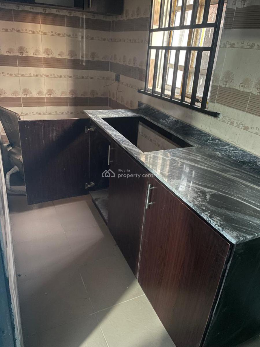Luxury Mini Flat with 24/7 Power and Mini Lounge, Oreta Rd, Igbogbo, Ikorodu, Lagos, Flat / Apartment for Rent