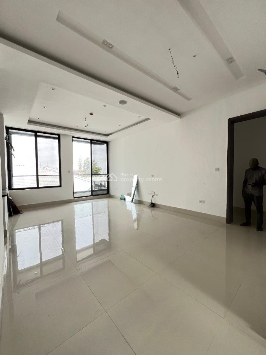 Exquisitely Finished 3 Bedroom Apartment, Lekki Phase 1, Lekki, Lagos, Block of Flats for Sale