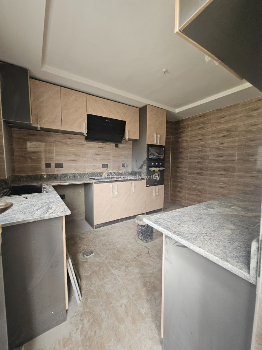 Exquisite Lovely 3 Bedroom Apartment in a Serene Location, Yaba, Lagos, Flat / Apartment for Sale