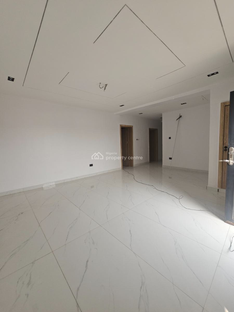 Exquisite Lovely 3 Bedroom Apartment in a Serene Location, Yaba, Lagos, Flat / Apartment for Sale