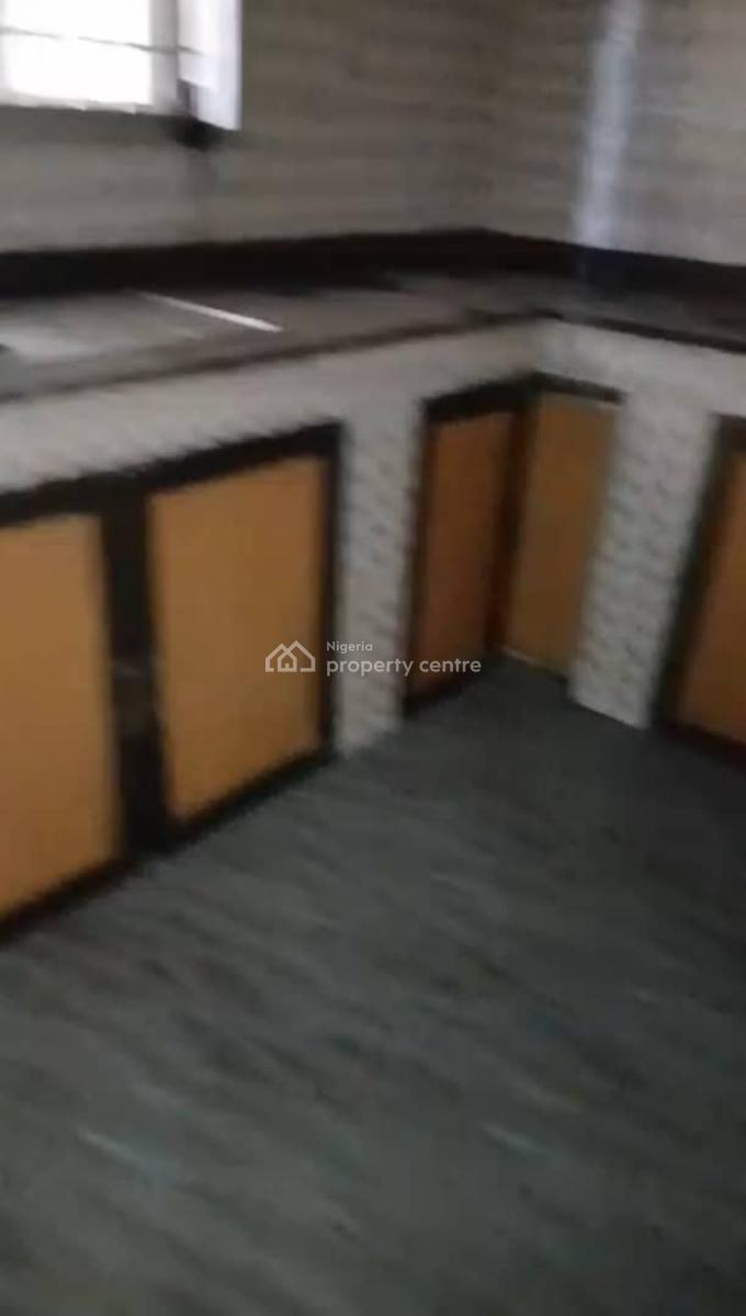 Lovely 2 Bedroom Flat, Off Cole Street (olufemi Side), Surulere, Lagos, Flat / Apartment for Rent