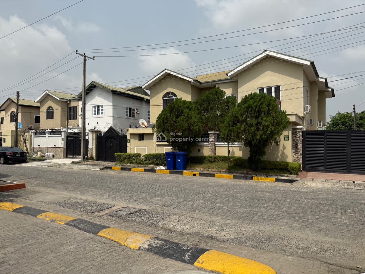 Spacious Four Bedroom Semi Detached with Bq Private Compound, Lekki Phase, Lekki Phase 1, Lekki, Lagos, Semi-detached Duplex for Sale