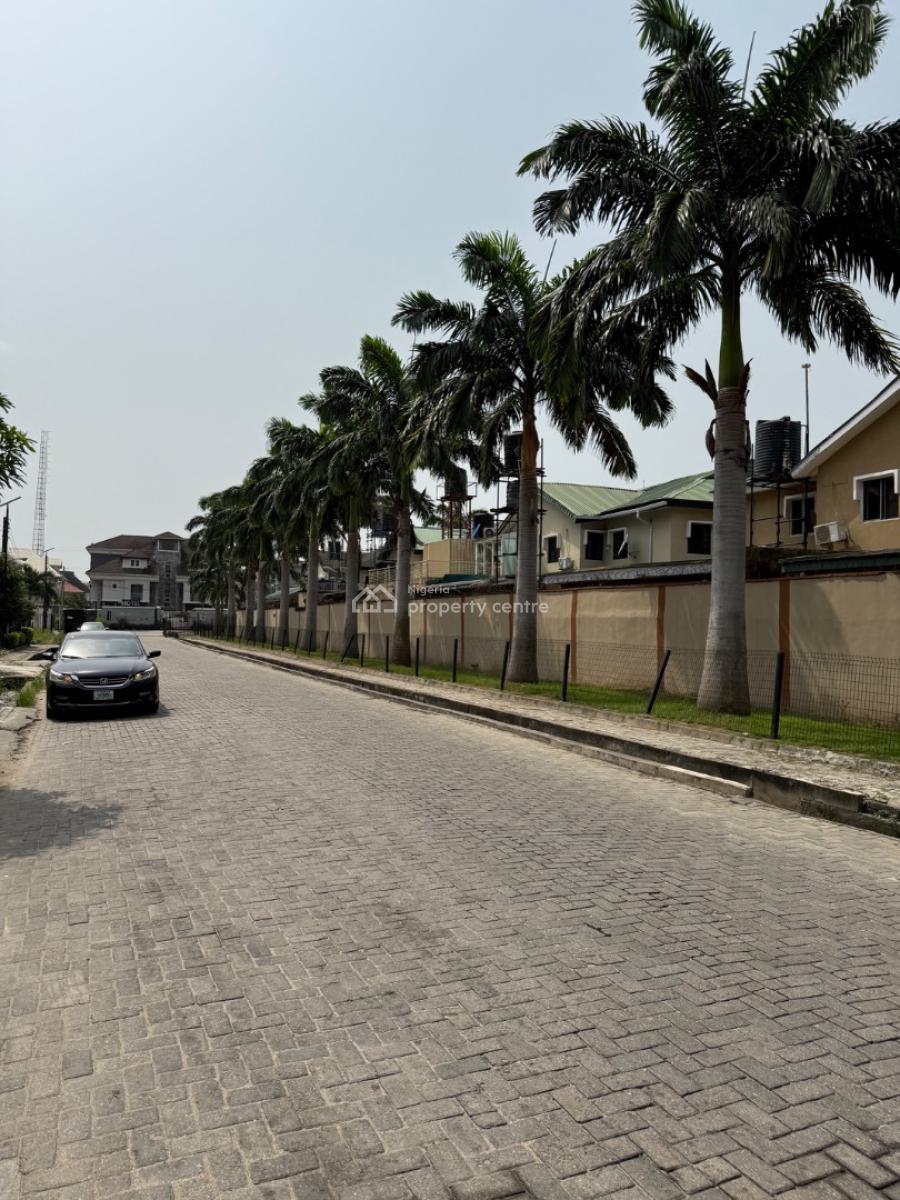 Spacious Four Bedroom Semi Detached with Bq Private Compound, Lekki Phase, Lekki Phase 1, Lekki, Lagos, Semi-detached Duplex for Sale