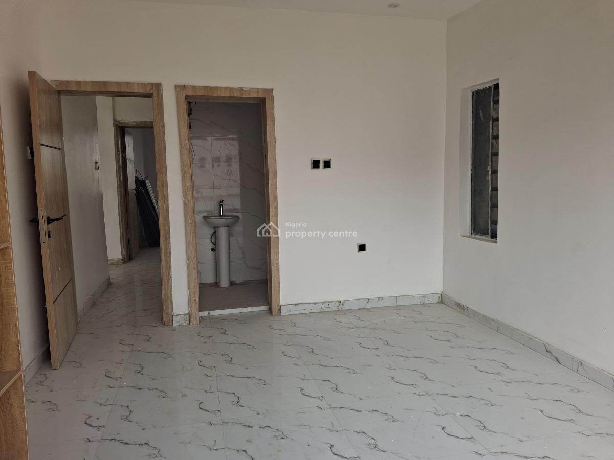 Newly Built 2 Bedroom Apartments with Bq, Ologolo, Lekki, Lagos, Flat / Apartment for Rent