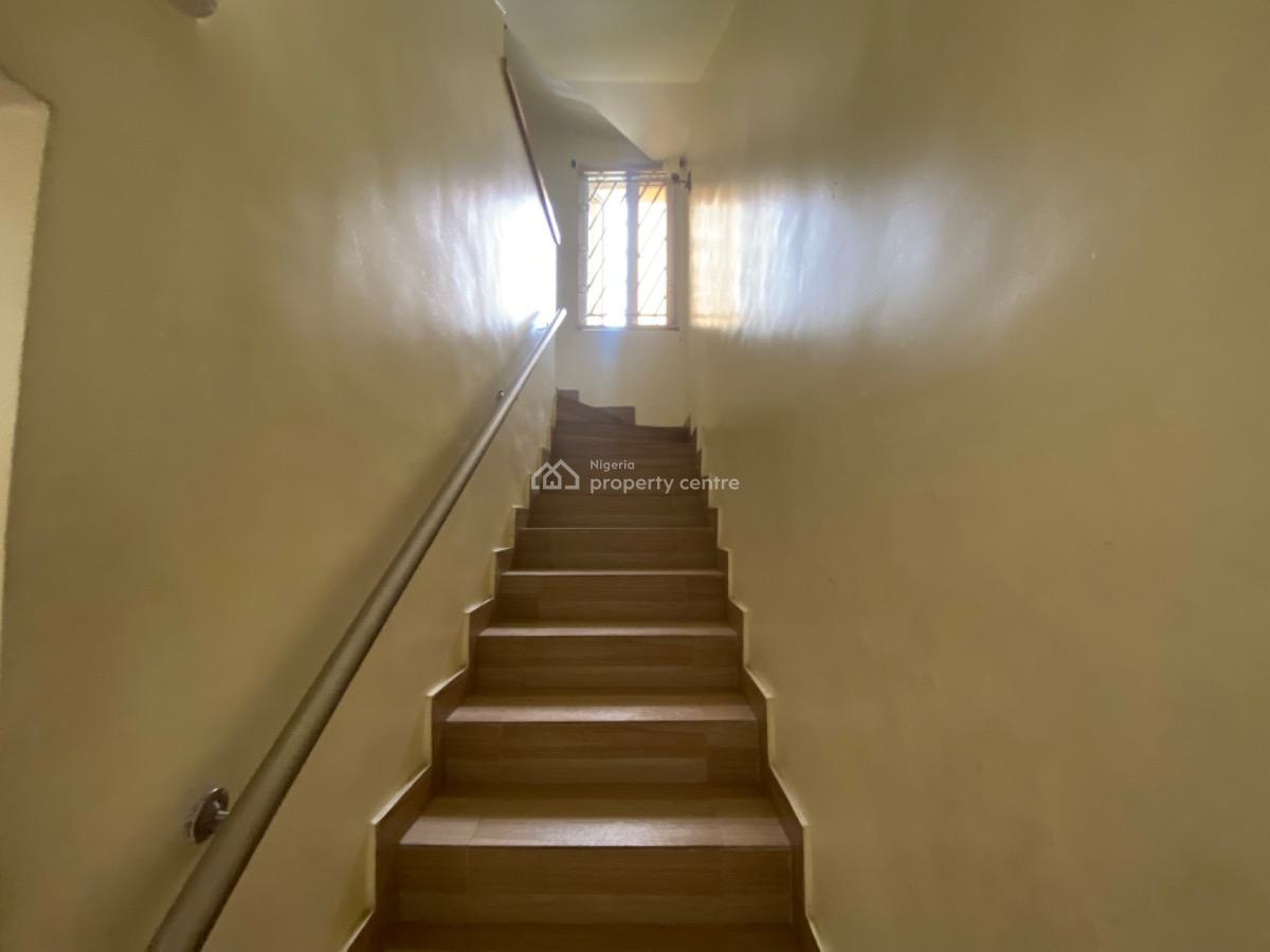 4 Bedroom Terrace Duplex in a Gated Mini Estate, Osapa, Lekki, Lagos, Terraced Duplex for Rent