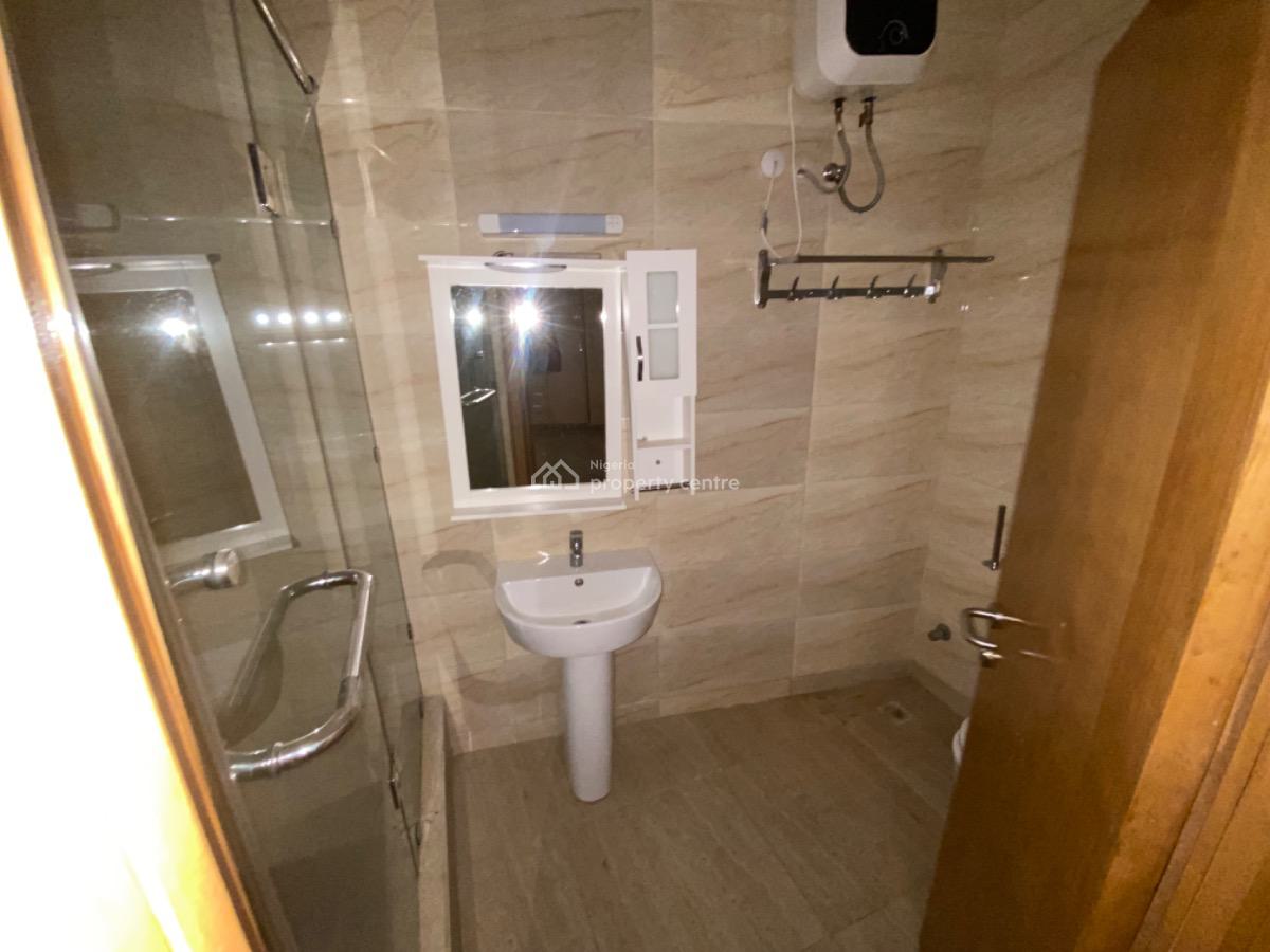 4 Bedroom Terrace Duplex in a Gated Mini Estate, Osapa, Lekki, Lagos, Terraced Duplex for Rent