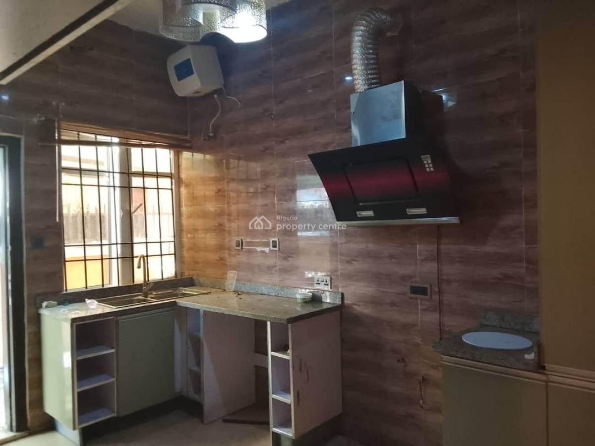 Neat 4 Bedroom Semi Detached Duplex + Bq, Ologolo, Lekki, Lagos, Semi-detached Duplex for Rent